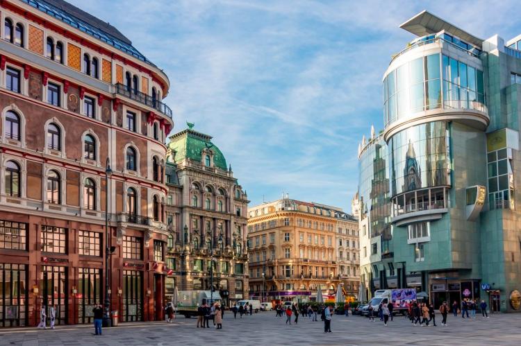 Stephansplatz square and Graben street in center of Vienna, Austria.
